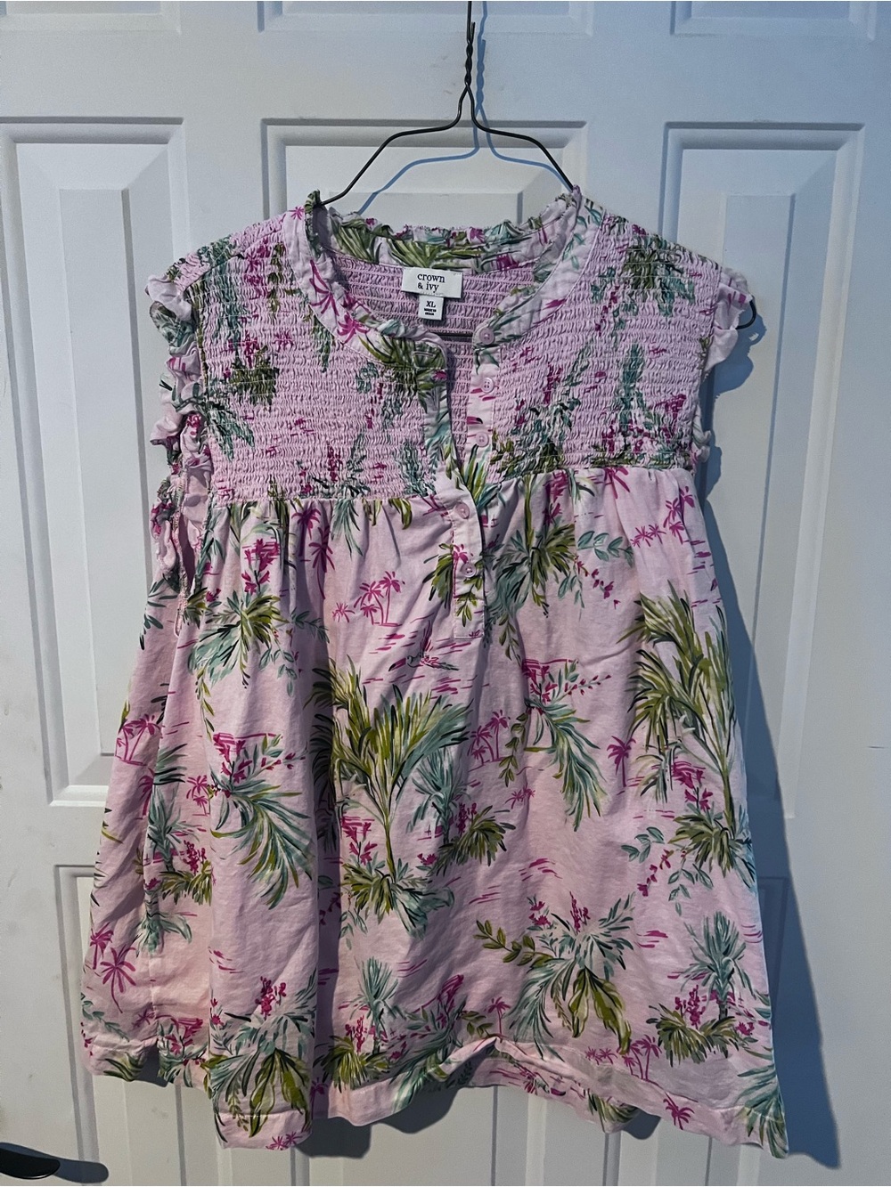 crown & ivy Light Pink Floral Smocked Casual Lined shirt